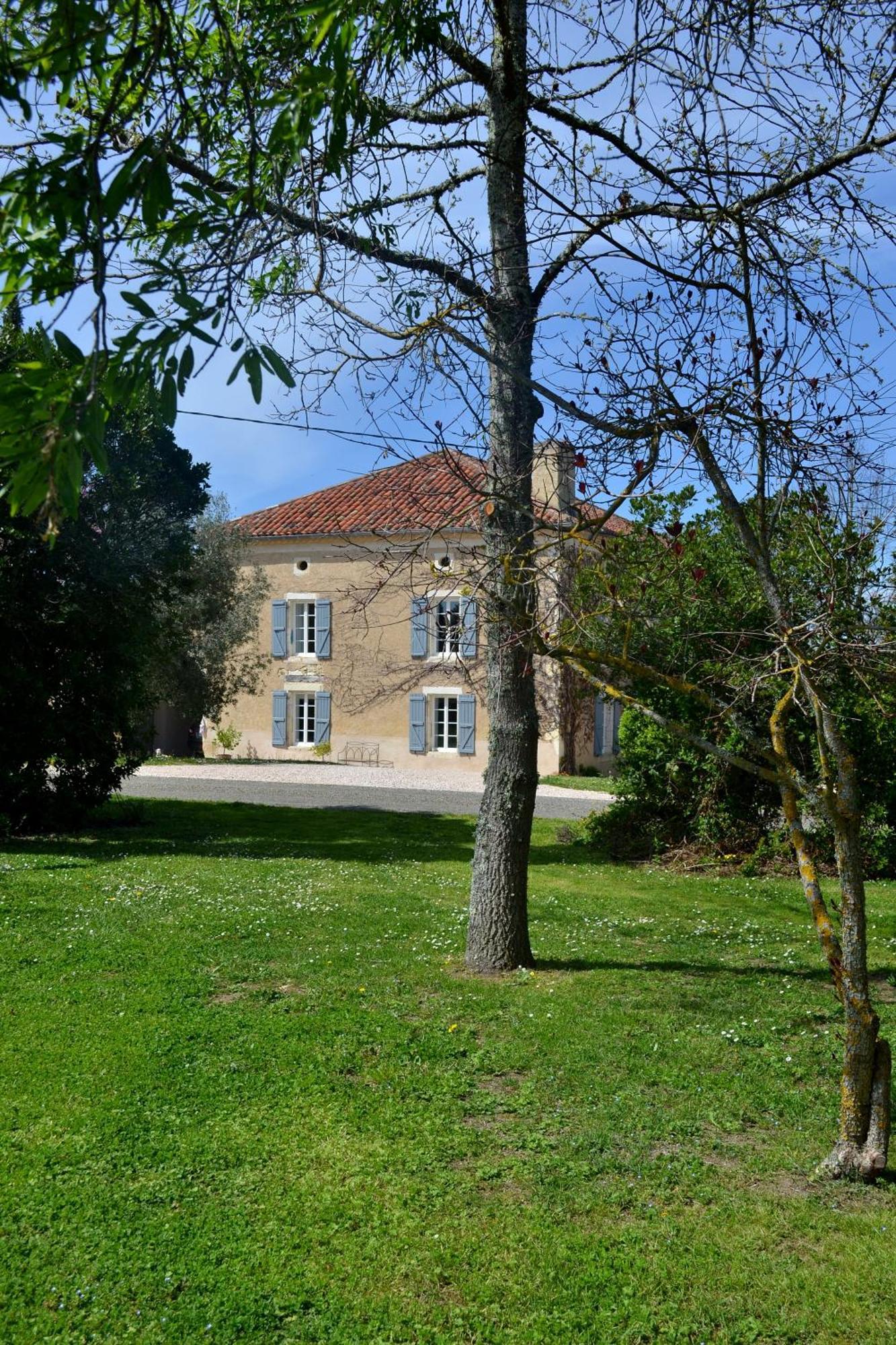 Chambre D'Hote Au Domaine Terre De Chenes Saint-Paul-de-Baise 外观 照片